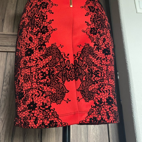 Flocked Velvet Bodycon Dress - Picture 6 of 14